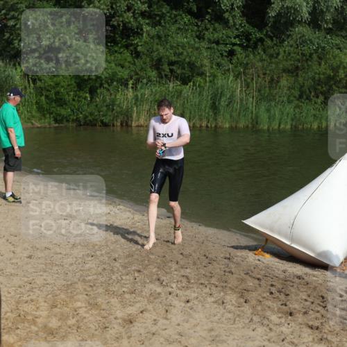 21.06.2026 - 29. Vierlanden-Triathlon Andreas Tolksdorf http://msf.ph/oto/9853512 21.06.2026 08:40:49 Schwimmen 18, 164 meine-sportfotos.de