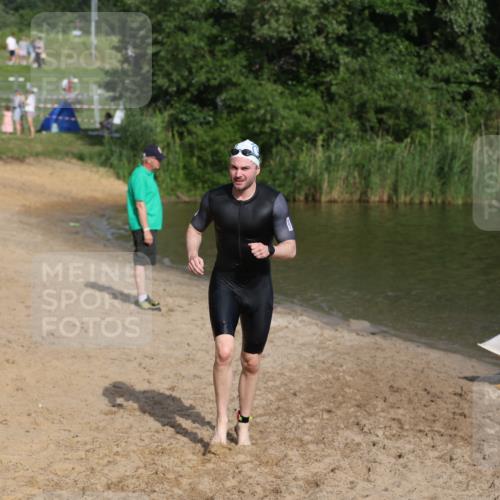 21.06.2026 - 29. Vierlanden-Triathlon Andreas Tolksdorf http://msf.ph/oto/9853561 21.06.2026 08:41:20 Schwimmen 14, 145 meine-sportfotos.de