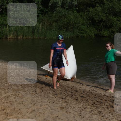 21.06.2026 - 29. Vierlanden-Triathlon Andreas Tolksdorf http://msf.ph/oto/9853604 21.06.2026 08:42:07 Schwimmen  meine-sportfotos.de