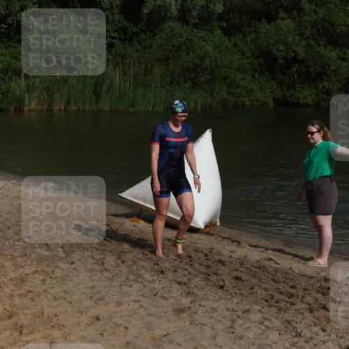 21.06.2026 - 29. Vierlanden-Triathlon Andreas Tolksdorf http://msf.ph/oto/9853605 21.06.2026 08:42:07 Schwimmen  meine-sportfotos.de