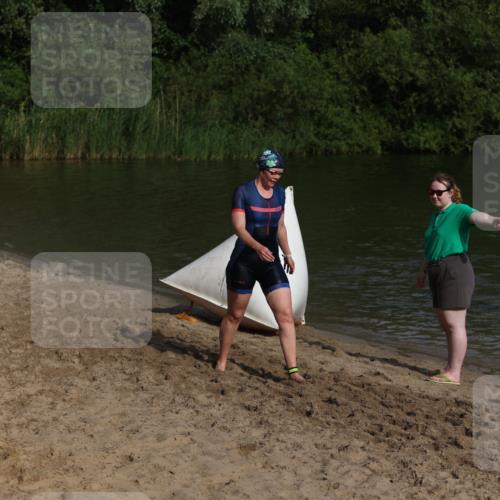 21.06.2026 - 29. Vierlanden-Triathlon Andreas Tolksdorf http://msf.ph/oto/9853607 21.06.2026 08:42:07 Schwimmen  meine-sportfotos.de