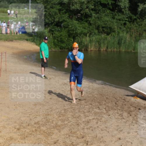 21.06.2026 - 29. Vierlanden-Triathlon Andreas Tolksdorf http://msf.ph/oto/9853613 21.06.2026 08:42:27 Schwimmen 43, 148 meine-sportfotos.de