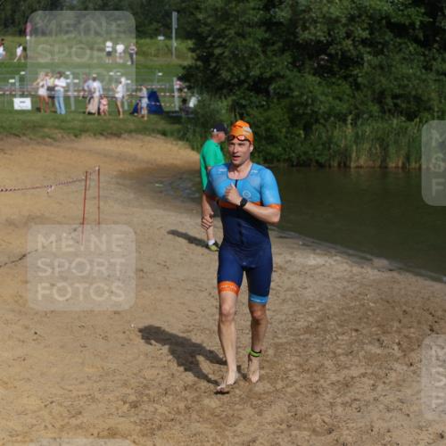 21.06.2026 - 29. Vierlanden-Triathlon Andreas Tolksdorf http://msf.ph/oto/9853621 21.06.2026 08:42:28 Schwimmen 43, 148 meine-sportfotos.de