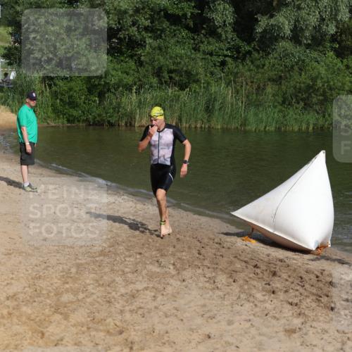 21.06.2026 - 29. Vierlanden-Triathlon Andreas Tolksdorf http://msf.ph/oto/9853623 21.06.2026 08:42:34 Schwimmen 148, 193, 210 meine-sportfotos.de