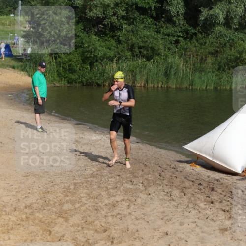 21.06.2026 - 29. Vierlanden-Triathlon Andreas Tolksdorf http://msf.ph/oto/9853628 21.06.2026 08:42:34 Schwimmen 148, 193, 210 meine-sportfotos.de
