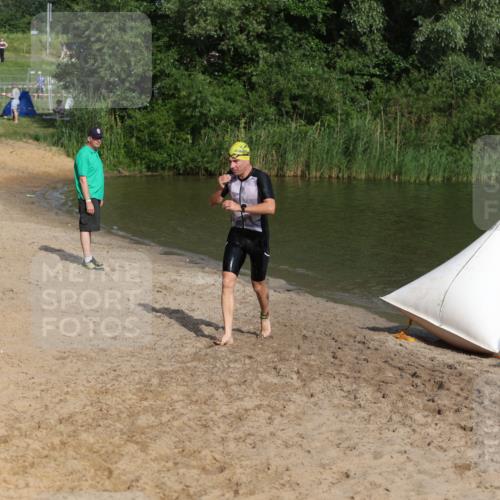 21.06.2026 - 29. Vierlanden-Triathlon Andreas Tolksdorf http://msf.ph/oto/9853629 21.06.2026 08:42:34 Schwimmen 148, 193, 210 meine-sportfotos.de
