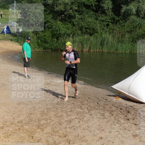 21.06.2026 - 29. Vierlanden-Triathlon Andreas Tolksdorf http://msf.ph/oto/9853630 21.06.2026 08:42:34 Schwimmen 148, 193, 210 meine-sportfotos.de