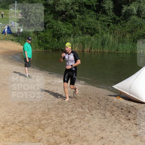 21.06.2026 - 29. Vierlanden-Triathlon Andreas Tolksdorf http://msf.ph/oto/9853631 21.06.2026 08:42:34 Schwimmen 148, 193, 210 meine-sportfotos.de