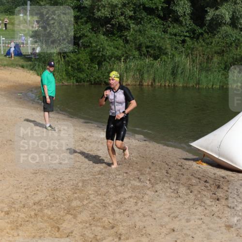 21.06.2026 - 29. Vierlanden-Triathlon Andreas Tolksdorf http://msf.ph/oto/9853632 21.06.2026 08:42:34 Schwimmen 148, 193, 210 meine-sportfotos.de