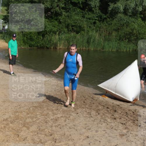 21.06.2026 - 29. Vierlanden-Triathlon Andreas Tolksdorf http://msf.ph/oto/9853648 21.06.2026 08:42:44 Schwimmen 27, 193, 210 meine-sportfotos.de