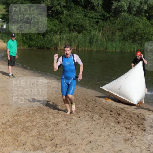21.06.2026 - 29. Vierlanden-Triathlon Andreas Tolksdorf http://msf.ph/oto/9853652 21.06.2026 08:42:44 Schwimmen 27, 193, 210 meine-sportfotos.de
