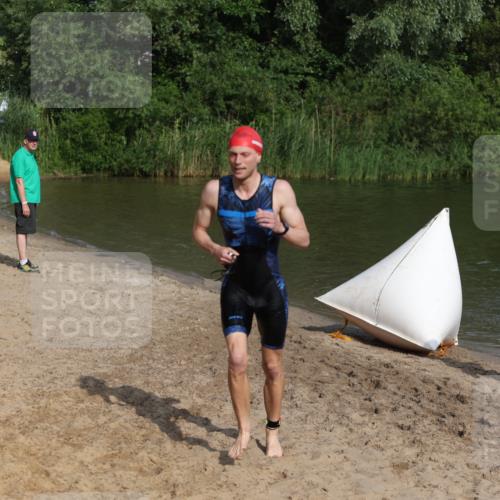 21.06.2026 - 29. Vierlanden-Triathlon Andreas Tolksdorf http://msf.ph/oto/9853678 21.06.2026 08:43:19 Schwimmen 56 meine-sportfotos.de