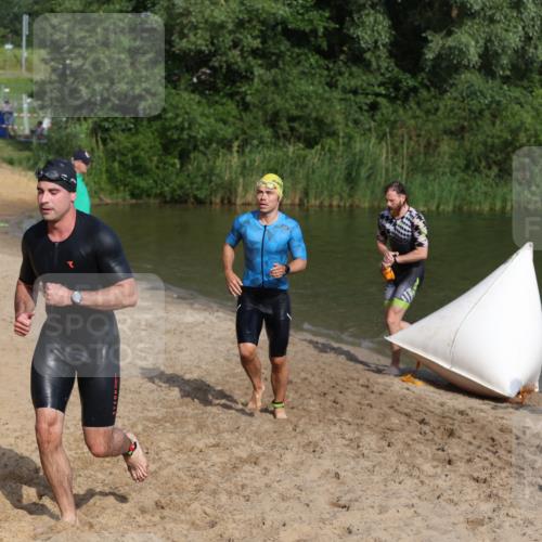 21.06.2026 - 29. Vierlanden-Triathlon Andreas Tolksdorf http://msf.ph/oto/9853696 21.06.2026 08:43:41 Schwimmen 42, 44, 88, 108, 154, 197 meine-sportfotos.de