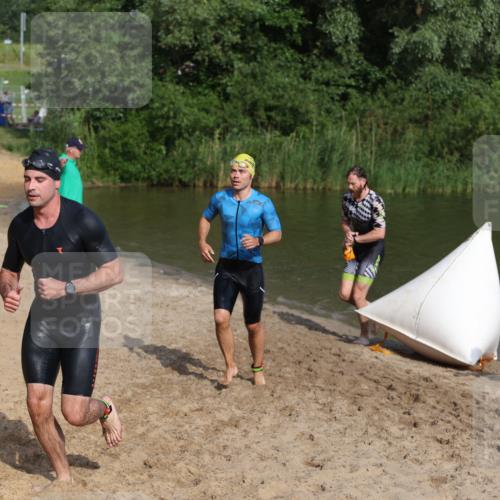 21.06.2026 - 29. Vierlanden-Triathlon Andreas Tolksdorf http://msf.ph/oto/9853697 21.06.2026 08:43:41 Schwimmen 42, 44, 88, 108, 154, 197 meine-sportfotos.de