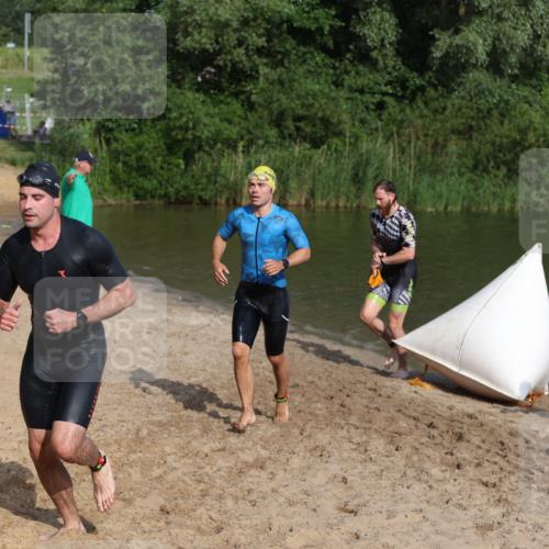 21.06.2026 - 29. Vierlanden-Triathlon Andreas Tolksdorf http://msf.ph/oto/9853698 21.06.2026 08:43:41 Schwimmen 42, 44, 88, 108, 154, 197 meine-sportfotos.de