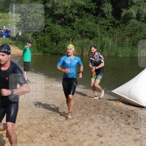 21.06.2026 - 29. Vierlanden-Triathlon Andreas Tolksdorf http://msf.ph/oto/9853702 21.06.2026 08:43:41 Schwimmen 42, 44, 88, 108, 154, 197 meine-sportfotos.de