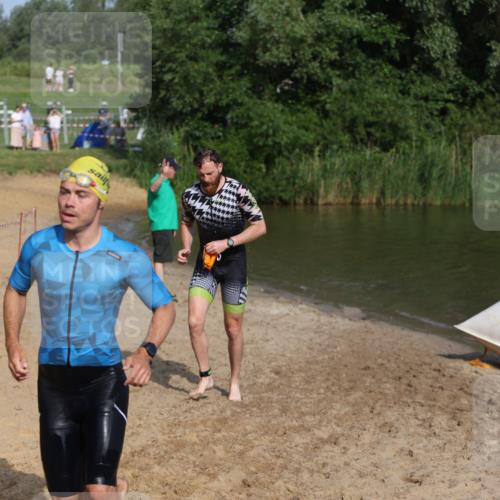 21.06.2026 - 29. Vierlanden-Triathlon Andreas Tolksdorf http://msf.ph/oto/9853712 21.06.2026 08:43:43 Schwimmen 44, 88, 108, 154, 197, 1355 meine-sportfotos.de