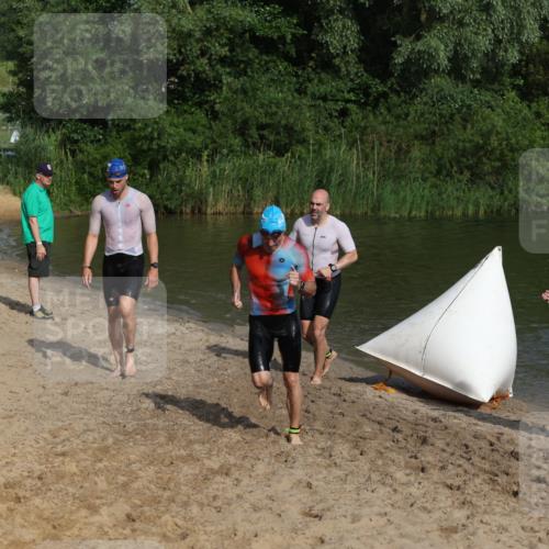 21.06.2026 - 29. Vierlanden-Triathlon Andreas Tolksdorf http://msf.ph/oto/9853735 21.06.2026 08:43:50 Schwimmen 112, 154, 197, 1355 meine-sportfotos.de