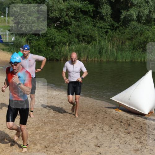 21.06.2026 - 29. Vierlanden-Triathlon Andreas Tolksdorf http://msf.ph/oto/9853746 21.06.2026 08:43:52 Schwimmen 112, 154, 197, 1355 meine-sportfotos.de