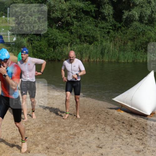 21.06.2026 - 29. Vierlanden-Triathlon Andreas Tolksdorf http://msf.ph/oto/9853748 21.06.2026 08:43:52 Schwimmen 112, 154, 197, 1355 meine-sportfotos.de