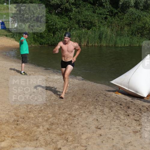 21.06.2026 - 29. Vierlanden-Triathlon Andreas Tolksdorf http://msf.ph/oto/9853765 21.06.2026 08:44:17 Schwimmen 34, 202 meine-sportfotos.de