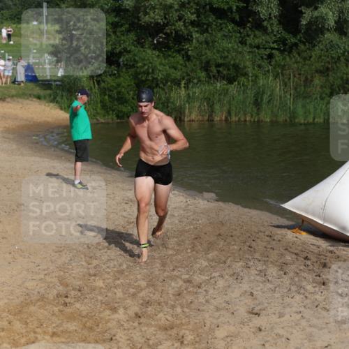 21.06.2026 - 29. Vierlanden-Triathlon Andreas Tolksdorf http://msf.ph/oto/9853770 21.06.2026 08:44:17 Schwimmen 34, 202 meine-sportfotos.de