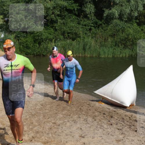 21.06.2026 - 29. Vierlanden-Triathlon Andreas Tolksdorf http://msf.ph/oto/9853787 21.06.2026 08:44:25 Schwimmen 142, 196, 202 meine-sportfotos.de