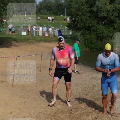 21.06.2026 - 29. Vierlanden-Triathlon Andreas Tolksdorf http://msf.ph/oto/9853804 21.06.2026 08:44:28 Schwimmen 39, 142, 196 meine-sportfotos.de