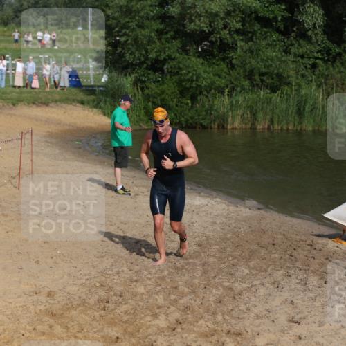 21.06.2026 - 29. Vierlanden-Triathlon Andreas Tolksdorf http://msf.ph/oto/9853809 21.06.2026 08:44:35 Schwimmen 39, 104, 142, 160, 196 meine-sportfotos.de