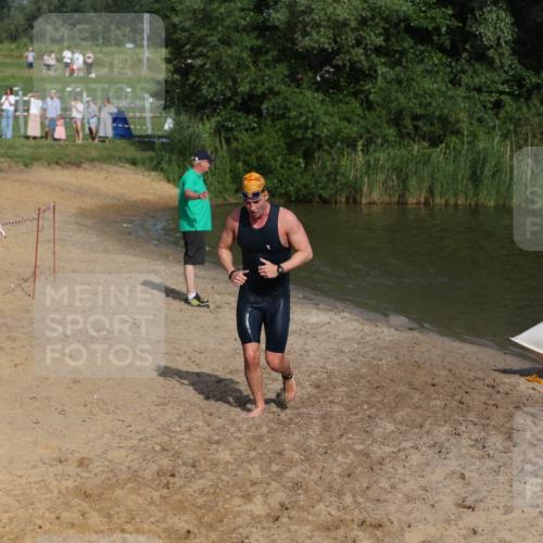 21.06.2026 - 29. Vierlanden-Triathlon Andreas Tolksdorf http://msf.ph/oto/9853810 21.06.2026 08:44:35 Schwimmen 39, 104, 142, 160, 196 meine-sportfotos.de
