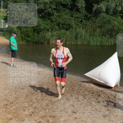 21.06.2026 - 29. Vierlanden-Triathlon Andreas Tolksdorf http://msf.ph/oto/9853830 21.06.2026 08:44:42 Schwimmen 39, 104, 160, 184 meine-sportfotos.de