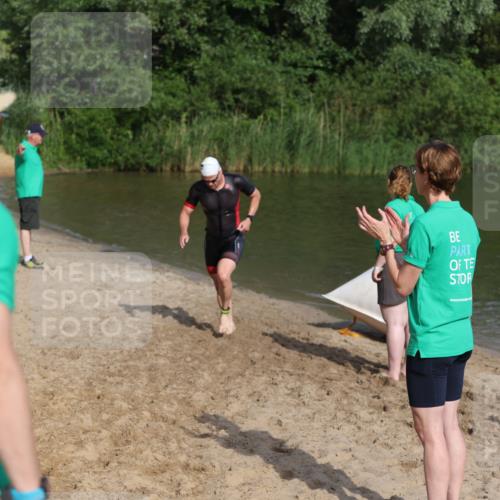 21.06.2026 - 29. Vierlanden-Triathlon Andreas Tolksdorf http://msf.ph/oto/9853885 21.06.2026 08:45:16 Schwimmen 69, 169, 174, 219 meine-sportfotos.de