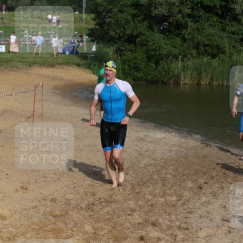 21.06.2026 - 29. Vierlanden-Triathlon Andreas Tolksdorf http://msf.ph/oto/9853927 21.06.2026 08:45:43 Schwimmen 89, 141, 147, 165 meine-sportfotos.de