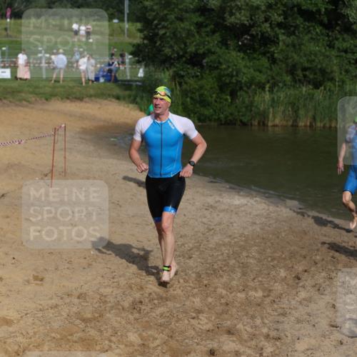 21.06.2026 - 29. Vierlanden-Triathlon Andreas Tolksdorf http://msf.ph/oto/9853928 21.06.2026 08:45:43 Schwimmen 89, 141, 147, 165 meine-sportfotos.de