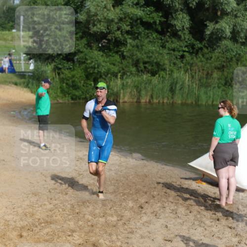 21.06.2026 - 29. Vierlanden-Triathlon Andreas Tolksdorf http://msf.ph/oto/9853937 21.06.2026 08:45:46 Schwimmen 89, 141, 147, 165 meine-sportfotos.de