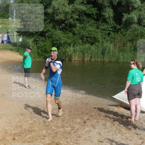 21.06.2026 - 29. Vierlanden-Triathlon Andreas Tolksdorf http://msf.ph/oto/9853942 21.06.2026 08:45:46 Schwimmen 89, 141, 147, 165 meine-sportfotos.de