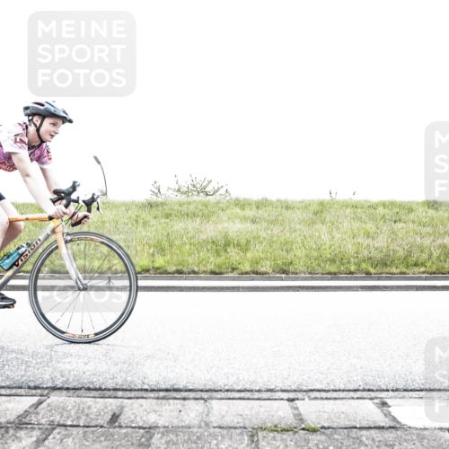 21.06.2026 - 29. Vierlanden-Triathlon H.Heesch http://msf.ph/oto/9853965 21.06.2026 10:29:19 Radfahren 35, 176, 326, 482, 533, 566 meine-sportfotos.de