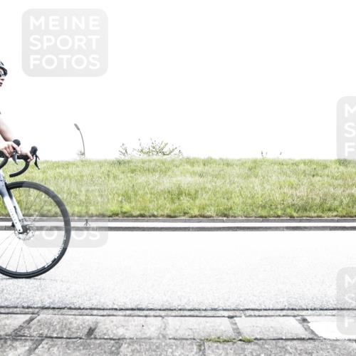 21.06.2026 - 29. Vierlanden-Triathlon H.Heesch http://msf.ph/oto/9853967 21.06.2026 10:29:24 Radfahren 35, 176, 326, 482, 519, 533, 566 meine-sportfotos.de