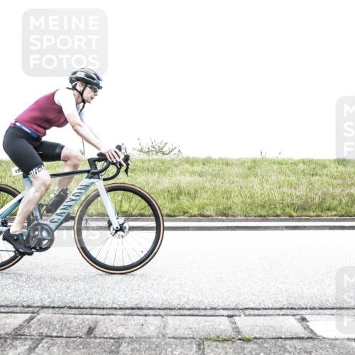 21.06.2026 - 29. Vierlanden-Triathlon H.Heesch http://msf.ph/oto/9853989 21.06.2026 10:29:59 Radfahren 2, 22, 56, 72, 113, 304, 492, 502, 548 meine-sportfotos.de