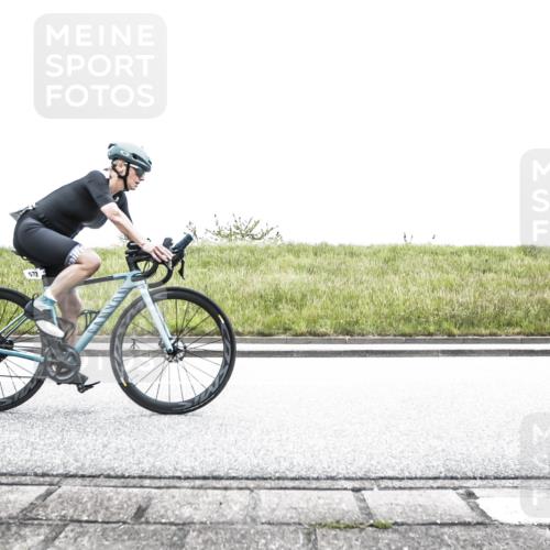 21.06.2026 - 29. Vierlanden-Triathlon H.Heesch http://msf.ph/oto/9853992 21.06.2026 10:30:07 Radfahren 2, 56, 72, 274, 284, 304, 497, 572 meine-sportfotos.de
