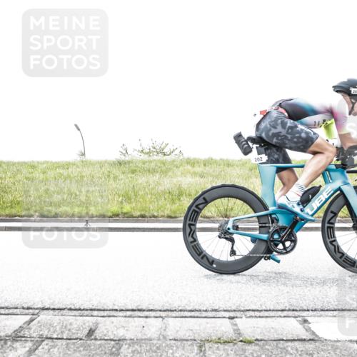 21.06.2026 - 29. Vierlanden-Triathlon H.Heesch http://msf.ph/oto/9854049 21.06.2026 10:31:52 Radfahren 202, 226, 308, 332, 389, 441, 1357 meine-sportfotos.de