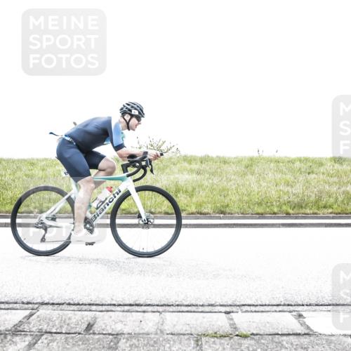 21.06.2026 - 29. Vierlanden-Triathlon H.Heesch http://msf.ph/oto/9854061 21.06.2026 10:32:09 Radfahren 19, 57, 138, 196, 617 meine-sportfotos.de