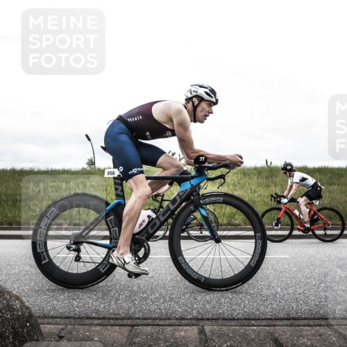 21.06.2026 - 29. Vierlanden-Triathlon H.Heesch http://msf.ph/oto/9854080 21.06.2026 12:06:12 Radfahren 248, 264, 706, 752, 829, 913, 919, 941, 954, 956, 957, 963, 965, 966, 972, 975 meine-sportfotos.de
