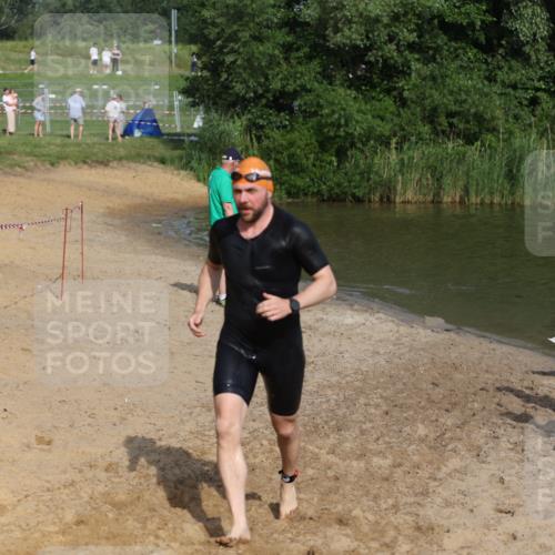 21.06.2026 - 29. Vierlanden-Triathlon Andreas Tolksdorf http://msf.ph/oto/9854097 21.06.2026 08:46:03 Schwimmen 84, 131 meine-sportfotos.de