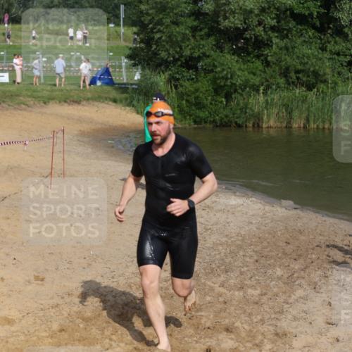 21.06.2026 - 29. Vierlanden-Triathlon Andreas Tolksdorf http://msf.ph/oto/9854101 21.06.2026 08:46:03 Schwimmen 84, 131 meine-sportfotos.de
