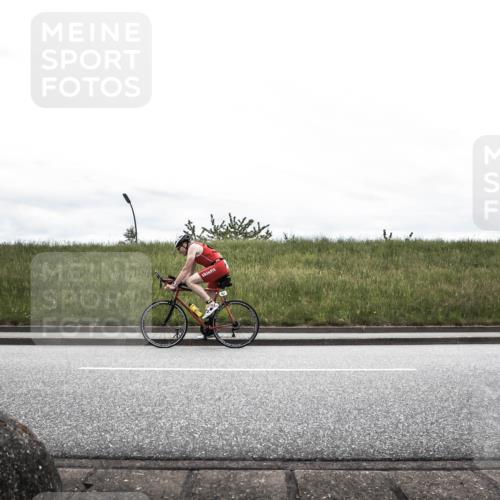 21.06.2026 - 29. Vierlanden-Triathlon H.Heesch http://msf.ph/oto/9854106 21.06.2026 12:06:50 Radfahren 281, 771, 786, 834, 856, 861, 889, 911, 914, 947, 951, 974 meine-sportfotos.de