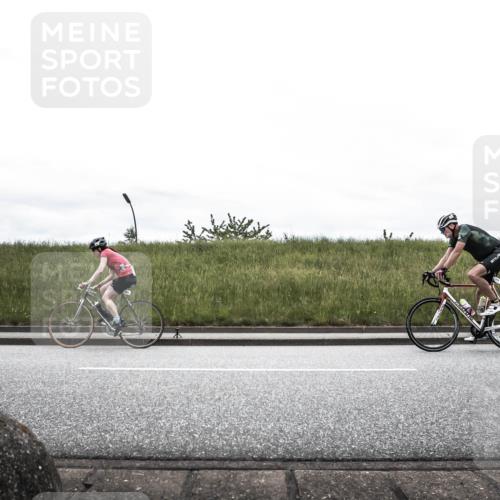21.06.2026 - 29. Vierlanden-Triathlon H.Heesch http://msf.ph/oto/9854114 21.06.2026 12:06:54 Radfahren 281, 638, 739, 769, 771, 847, 856, 861, 889, 910, 911, 914, 946, 953, 974 meine-sportfotos.de
