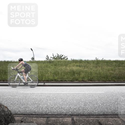 21.06.2026 - 29. Vierlanden-Triathlon H.Heesch http://msf.ph/oto/9854116 21.06.2026 12:06:56 Radfahren 281, 638, 739, 769, 847, 889, 910, 911, 946, 952, 953, 974 meine-sportfotos.de