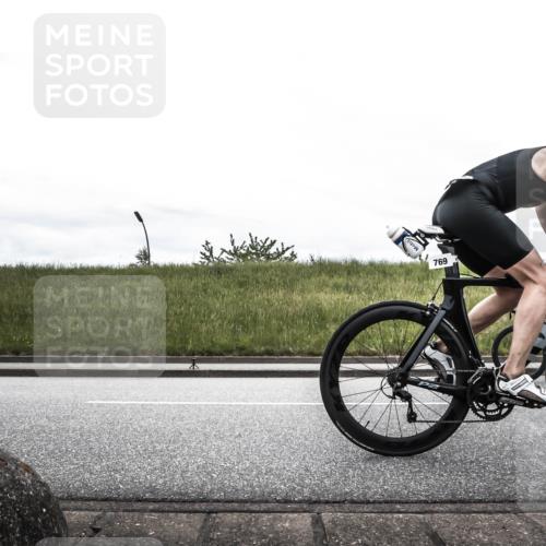 21.06.2026 - 29. Vierlanden-Triathlon H.Heesch http://msf.ph/oto/9854118 21.06.2026 12:06:58 Radfahren 638, 739, 769, 847, 889, 910, 946, 952, 953 meine-sportfotos.de