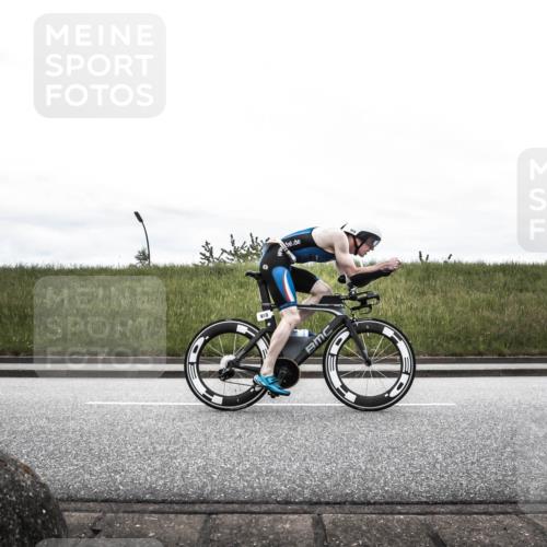 21.06.2026 - 29. Vierlanden-Triathlon H.Heesch http://msf.ph/oto/9854121 21.06.2026 12:07:00 Radfahren 638, 739, 768, 769, 847, 910, 946, 952, 953 meine-sportfotos.de